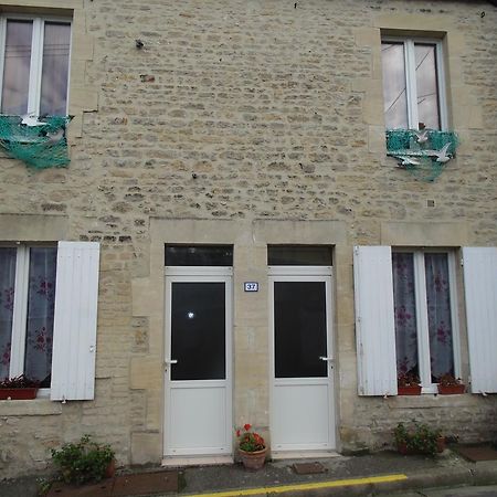 Apartamento Maison En Pierre Port-en-Bessin-Huppain Exterior foto