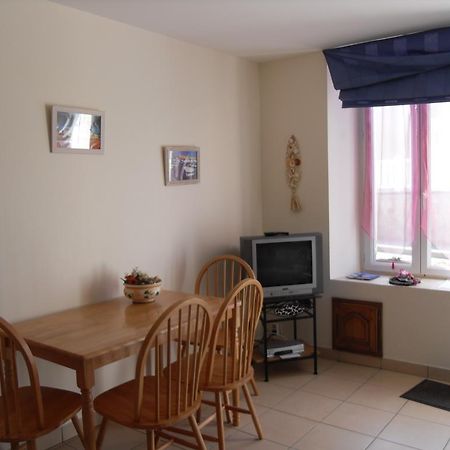 Apartamento Maison En Pierre Port-en-Bessin-Huppain Habitación foto
